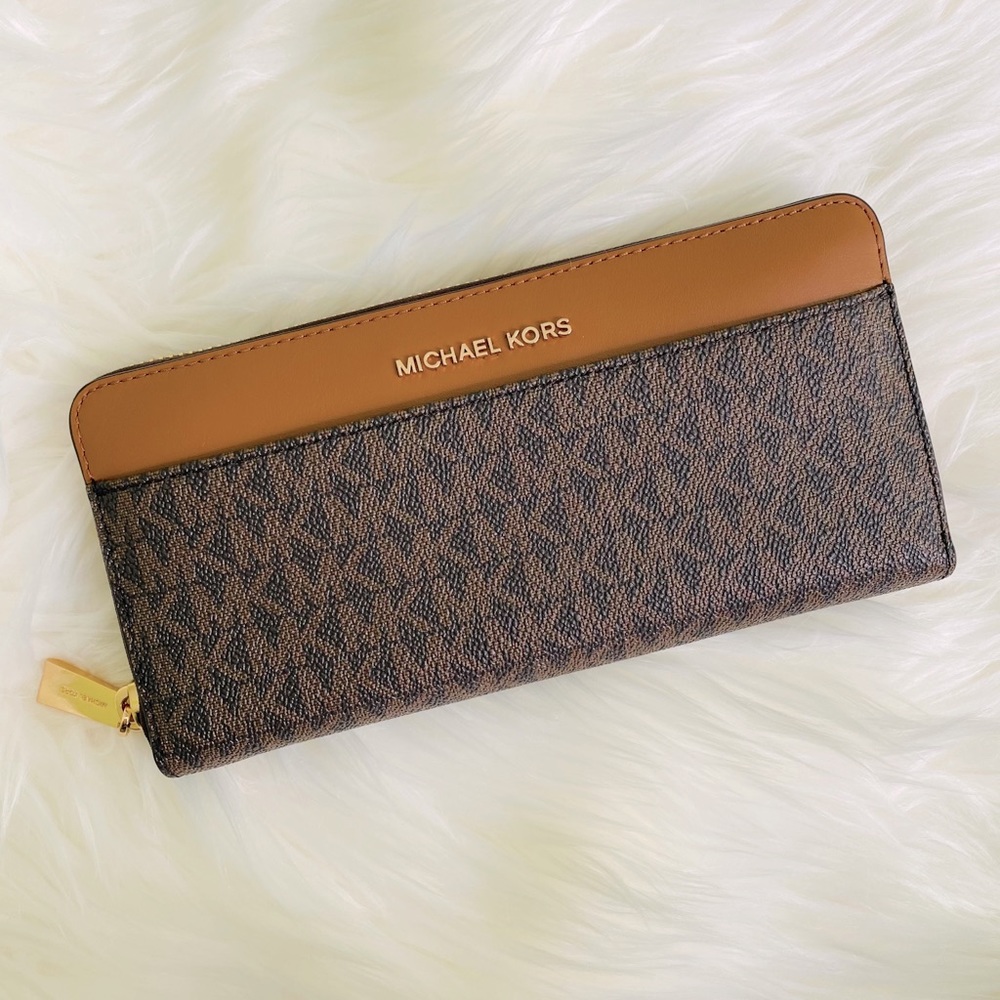 Michael Kors Jet Set Continental Wallet